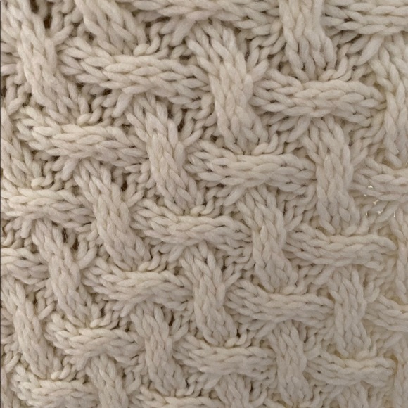 New wool, acrylic mix woven poncho - Picture 4 of 8